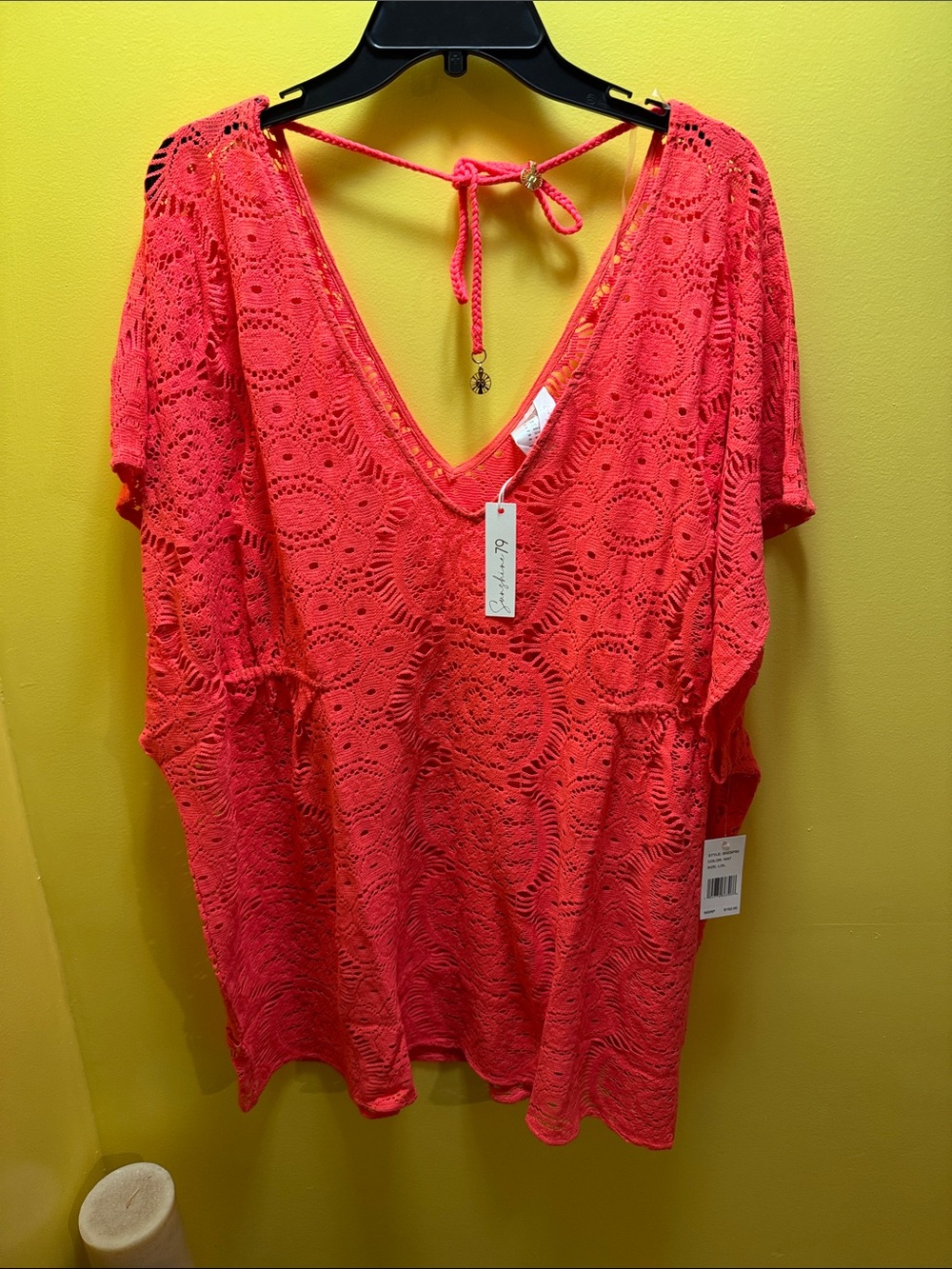 NWT Sunshine 79 cover up size L/XL.